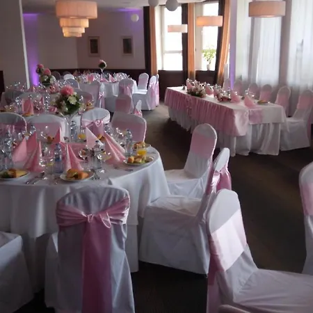 Congress Centrum Szálloda 3*